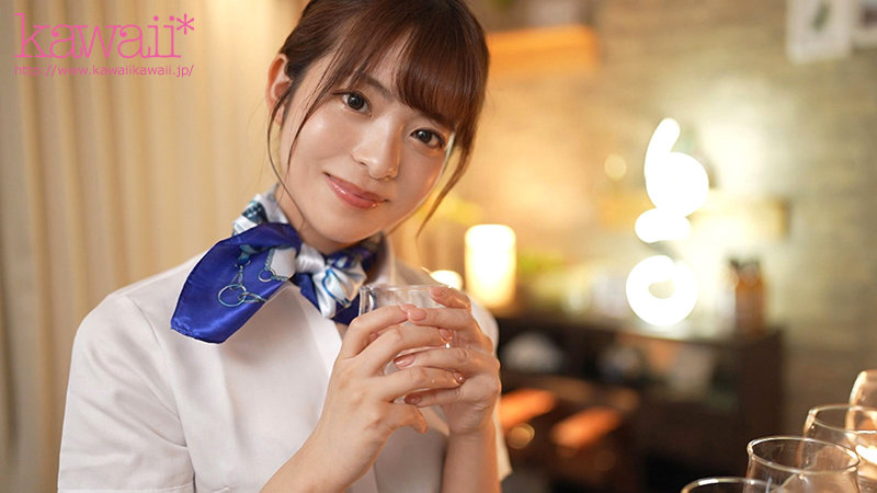 桜もこ　顔のアップ画像